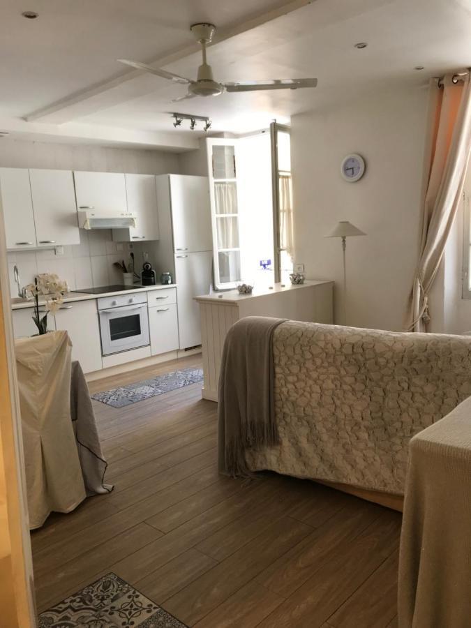 Studio Tt Equipe Parking Coeur Ville Санари-сюр-Мер Экстерьер фото