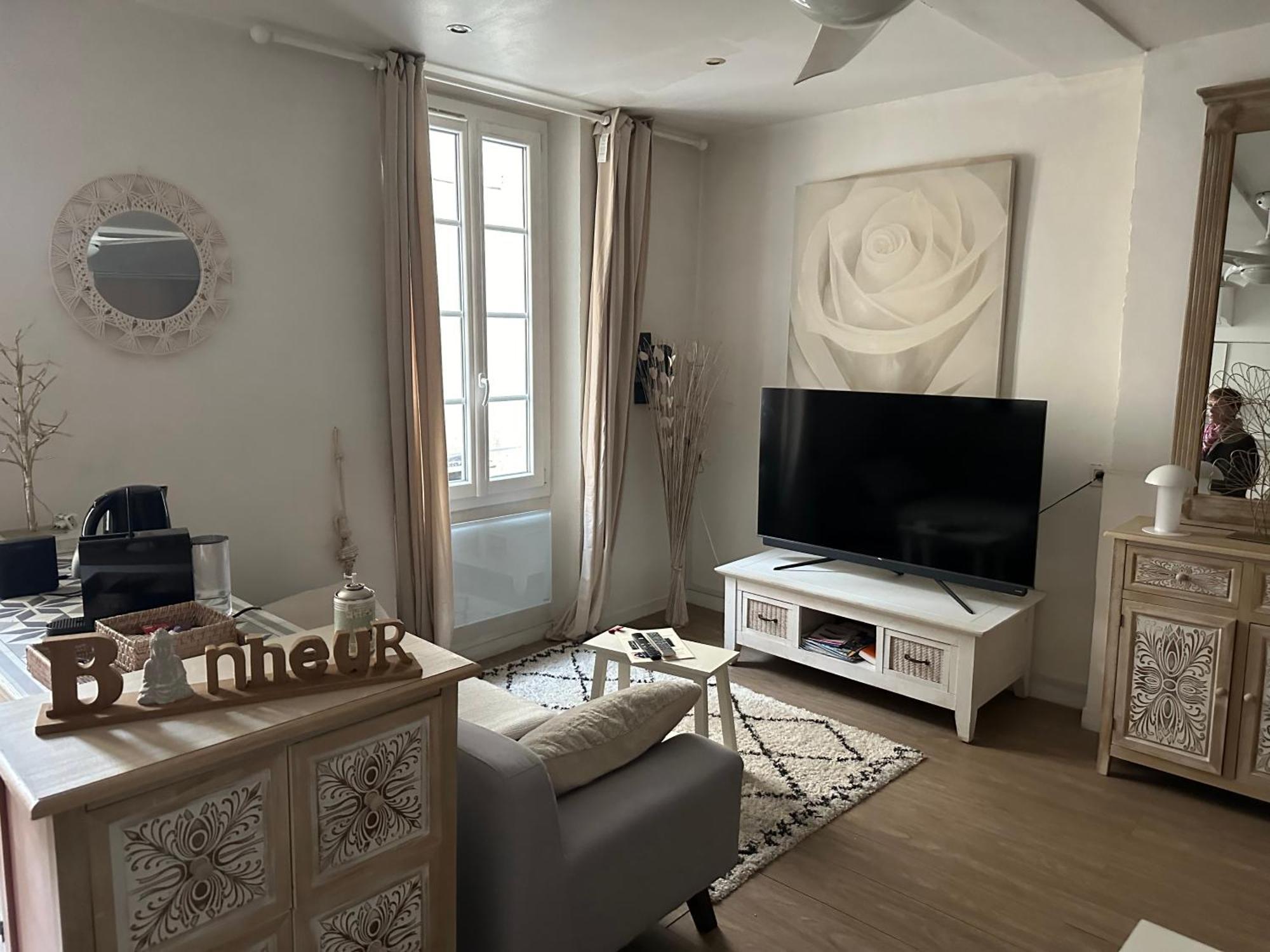 Studio Tt Equipe Parking Coeur Ville Санари-сюр-Мер Экстерьер фото